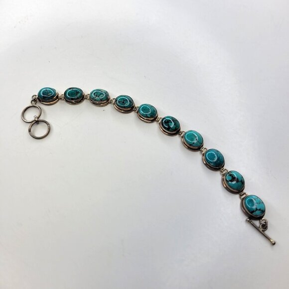 Turquoise Hued Oval Cabochon Link Bracelet - Picture 2 of 11